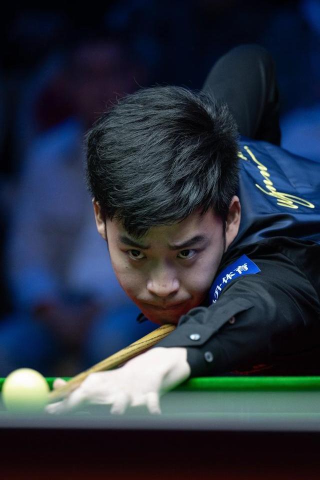 约恩森的职 约恩森的职