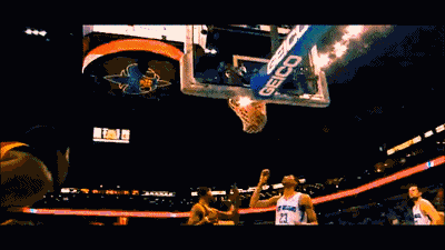 在摩托车上 在摩托车上